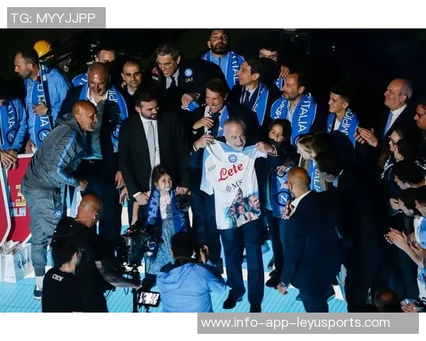 葡萄牙体育遭遇双重困扰飞机晚点抵达那不勒斯后遭烟花干扰