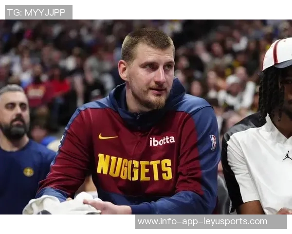 卡尔盛赞约基奇第六季MVP表现称其为篮球历史顶尖球员之一