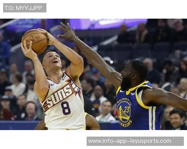 科尔赞穆迪投篮出色防守布克表现优异重回球队核心轮换