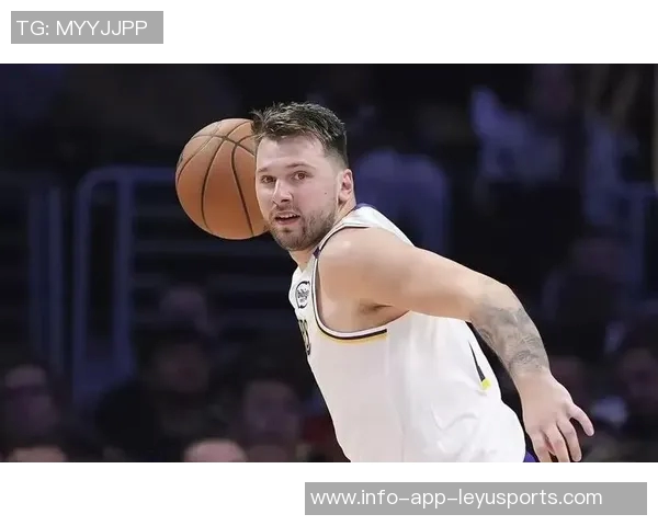 东契奇谈里夫斯受伤情况表示愿意提供支持并强调恢复的重要性