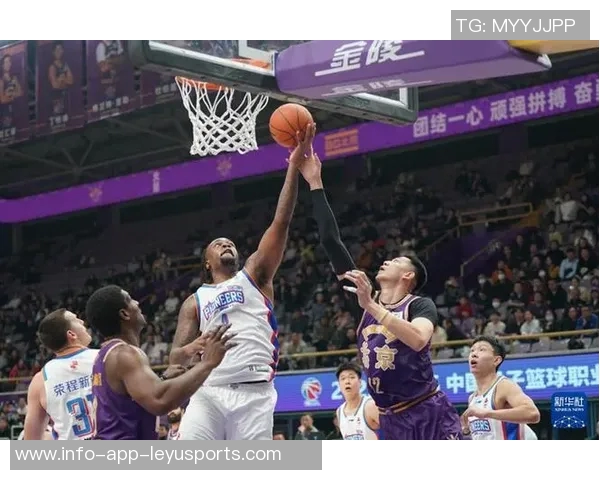 先行者主场逆转北京控股收获赛季首胜展现强大韧性与团队合作精神