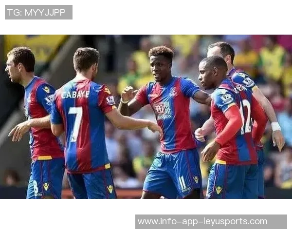 新援格伊抵达曼彻斯特预计今日完成体检开启新征程