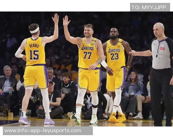 湖人本赛季关键时刻净效率排名第一胜率100超越雷霆成联盟领头羊